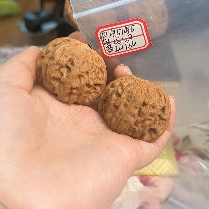 文玩核桃把件磨盘