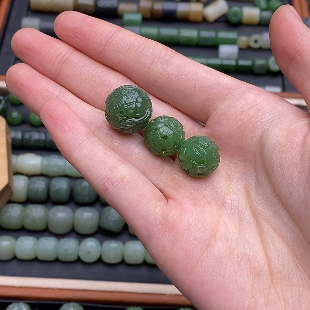 和田玉（糖玉）未镶嵌颈饰