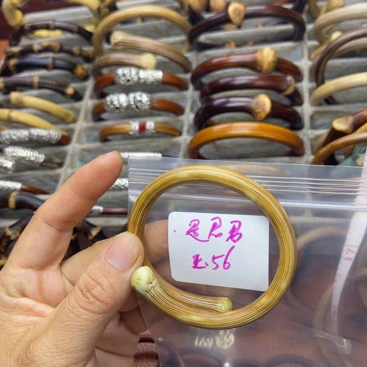 鸡翅木。***吖我们在这里