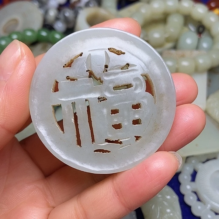 吊坠(不含链)未镶嵌和田玉钰*麟