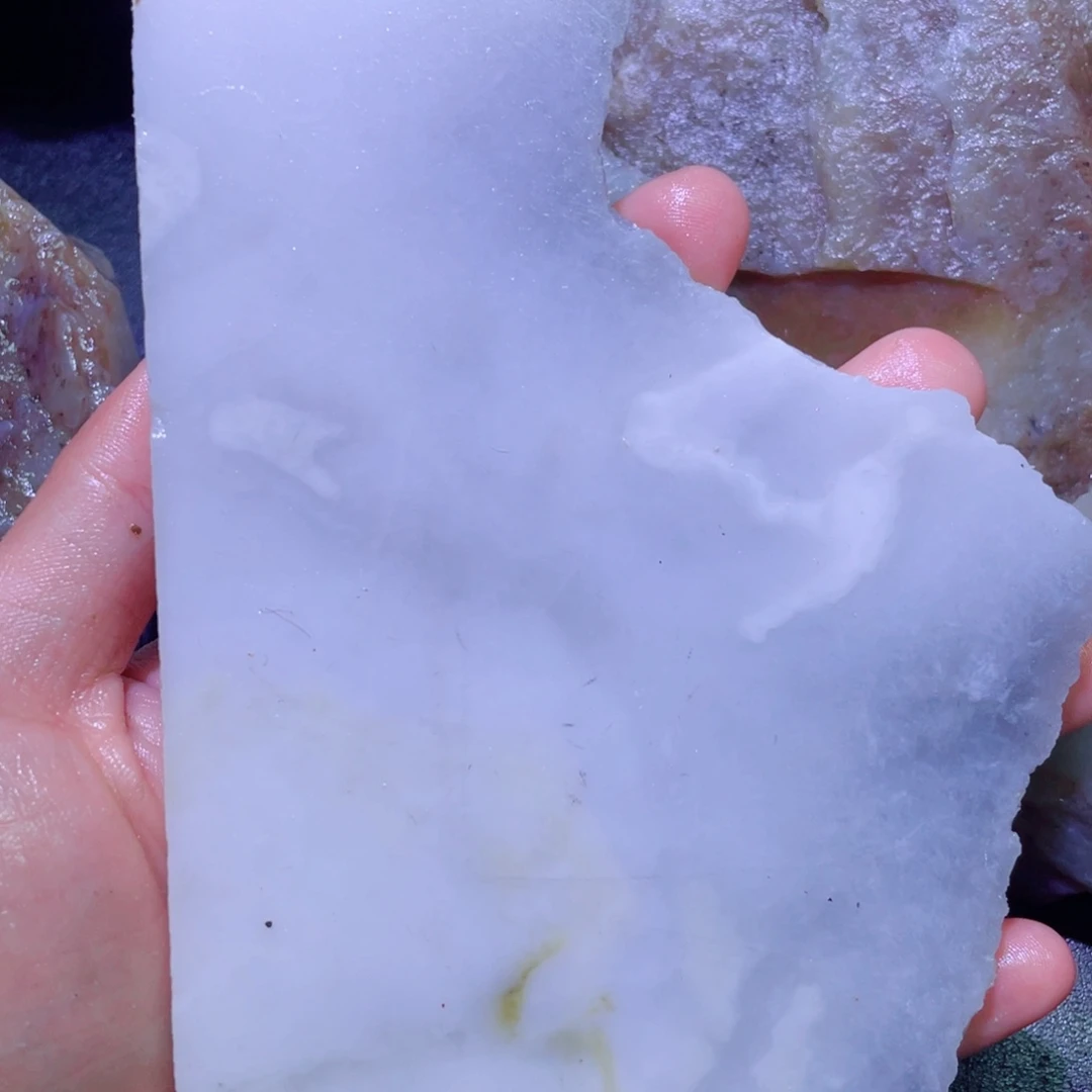 和田玉未镶嵌珠宝半成品