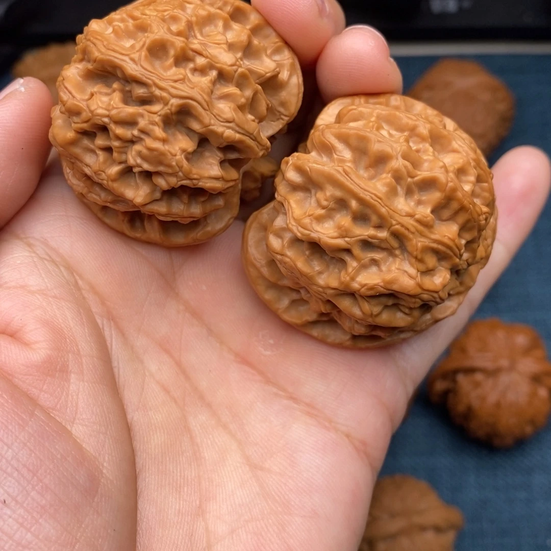 找***园把件文玩核桃43全品红皮老树球苹果