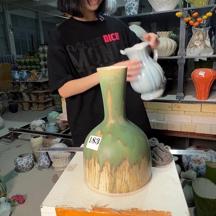 景德镇陶瓷花瓶微瑕介意勿拍