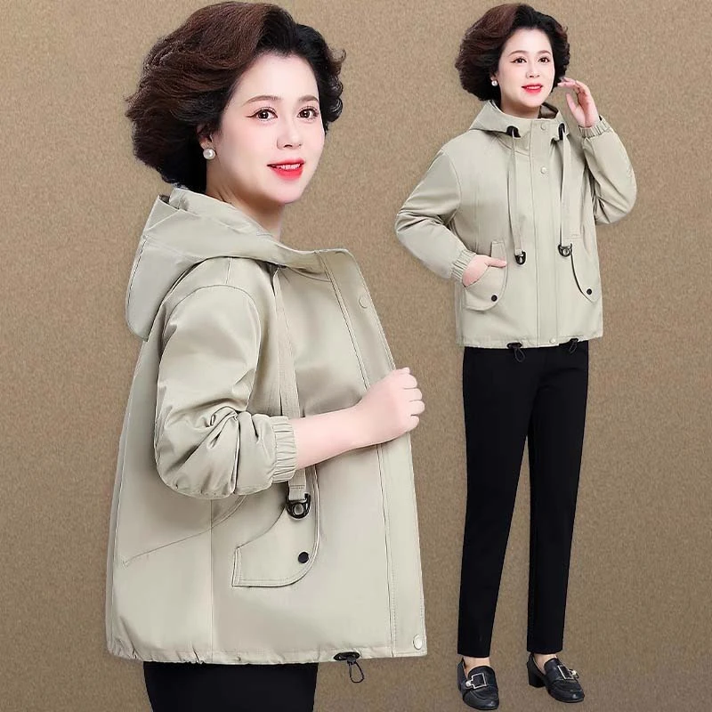 妈妈春装外套中年妇女上衣高端中老年人春秋短款冲锋衣夹克40岁50