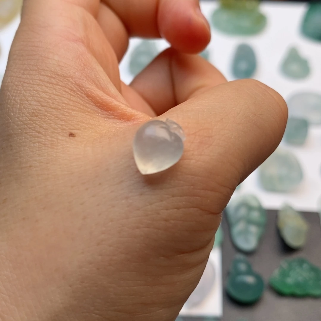 定制翡翠未镶嵌桃子