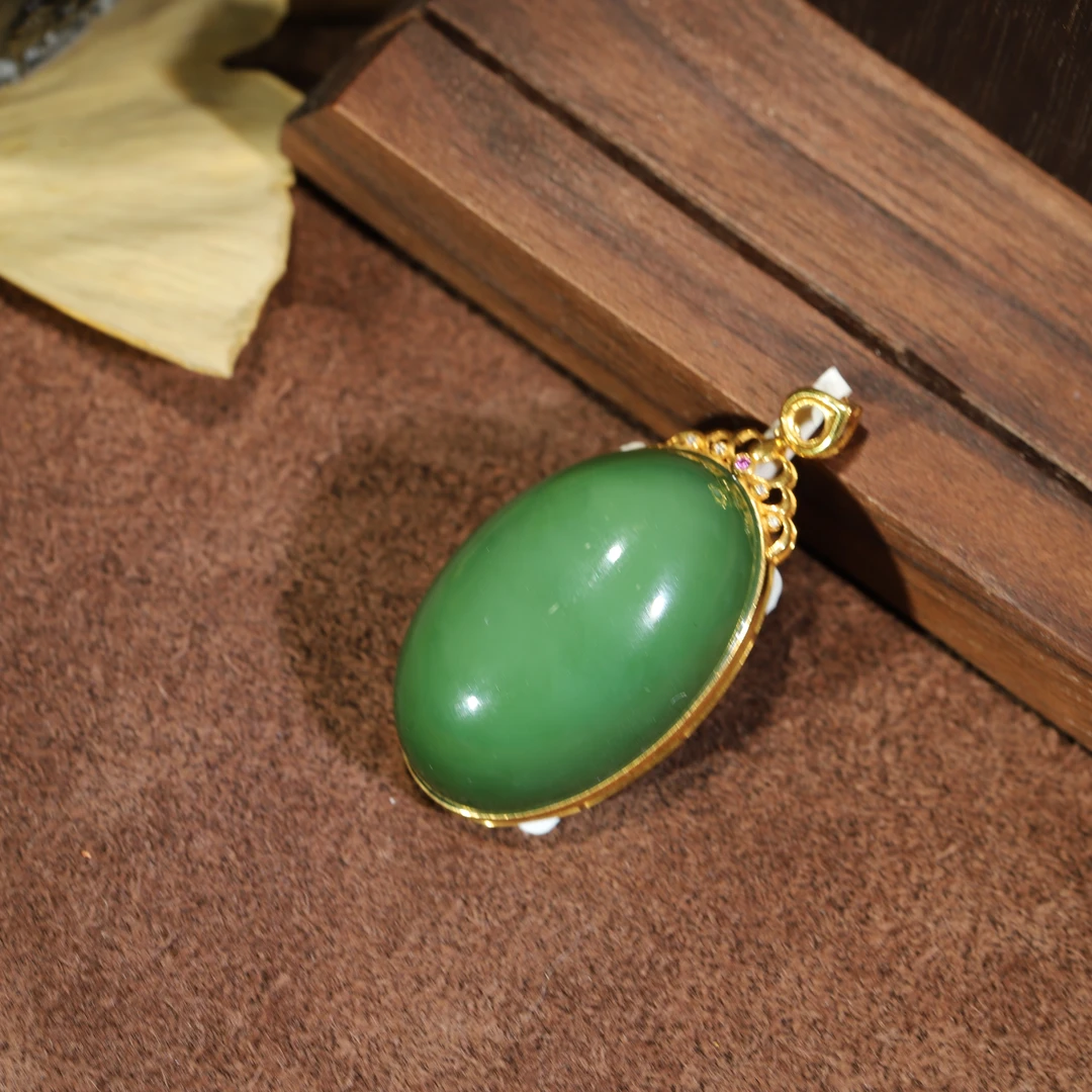 【小娟珠宝】 和田玉碧玉大蛋面吊坠 G9 2740