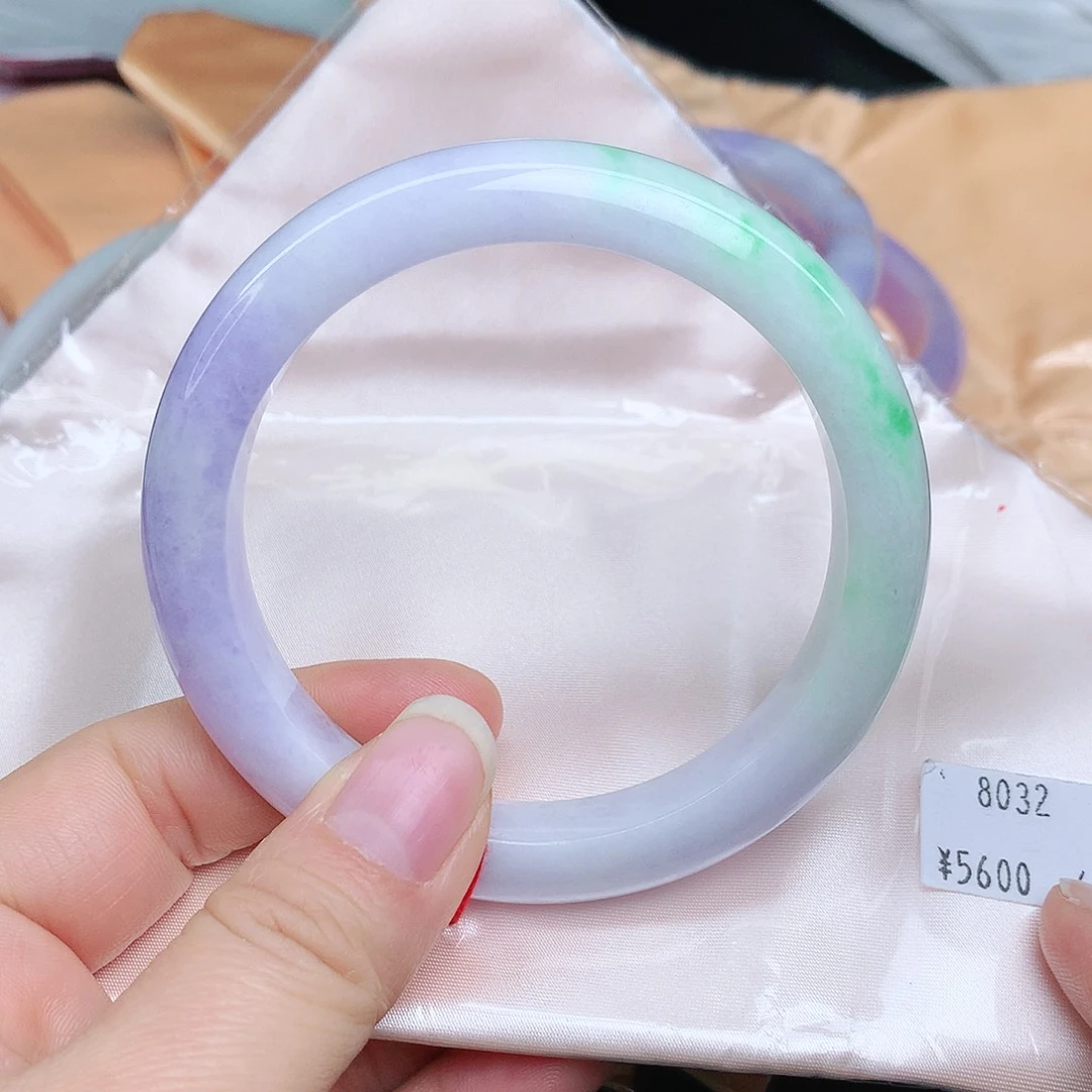 翡翠手镯未镶嵌8032xcvbn