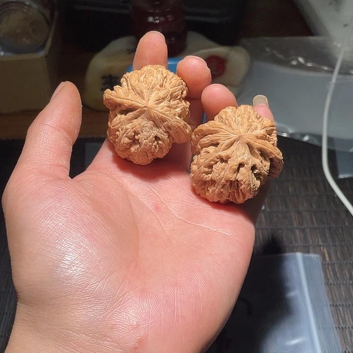 文玩核桃吊坠＄***＄大粗筋43