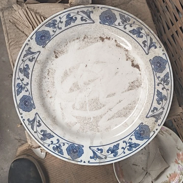 陶瓷盘子碗啥都有