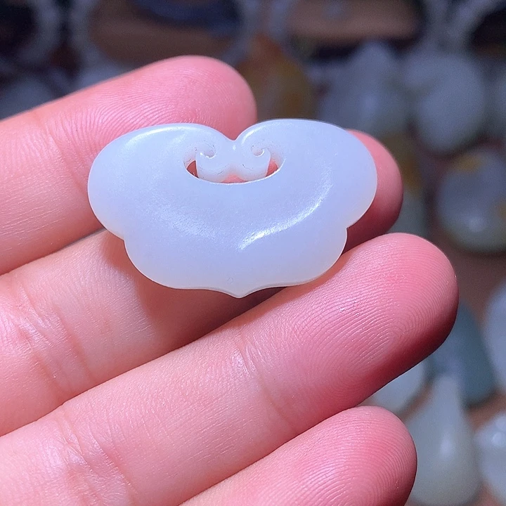 和田玉（糖玉）未镶嵌颈饰