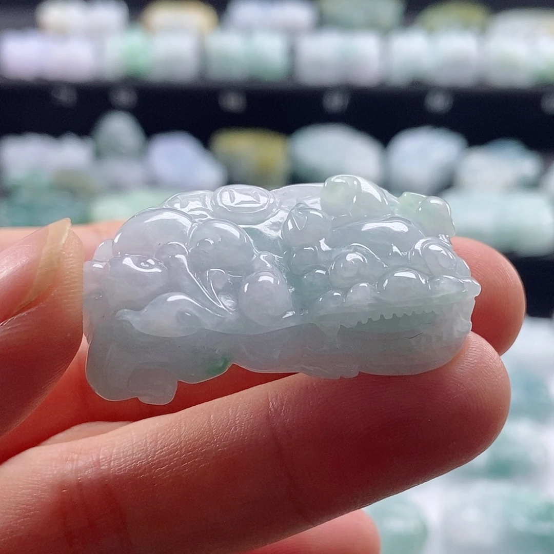 颈饰未镶嵌翡翠翡翠貔貅