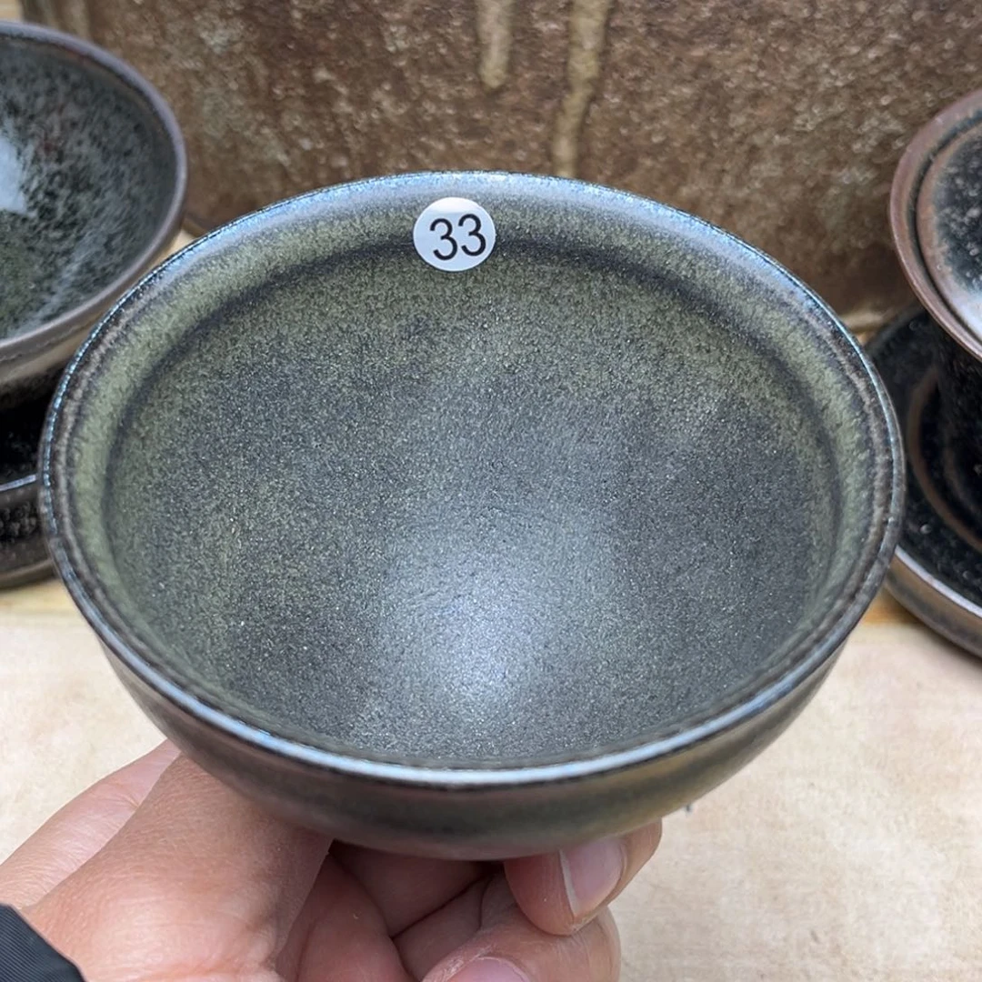 茶盏义兴龙窑坚持真柴烧