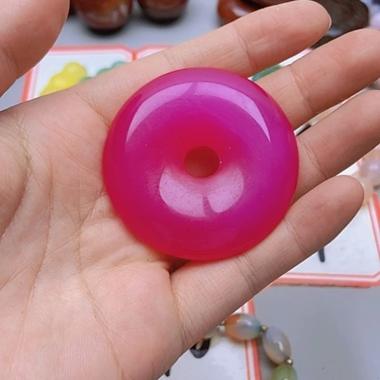 【闪购商品】玛瑙/玉髓未镶嵌珠宝半成品美*