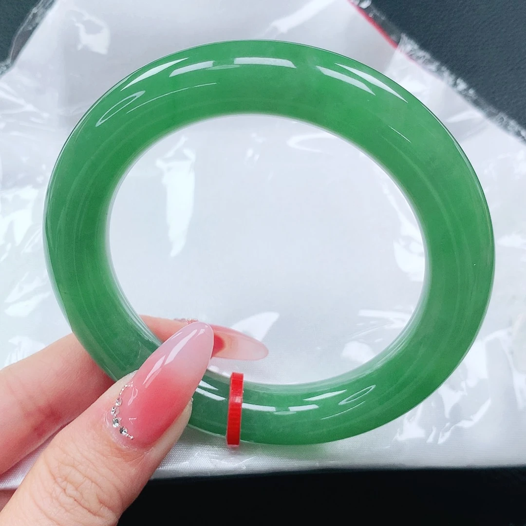 翡翠手镯未镶嵌56 圈