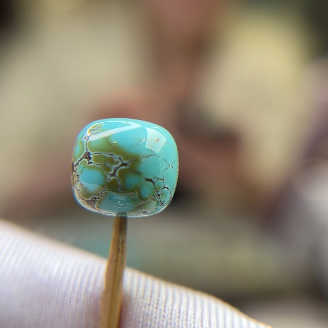 绿松石未镶嵌珠宝奇石11.3