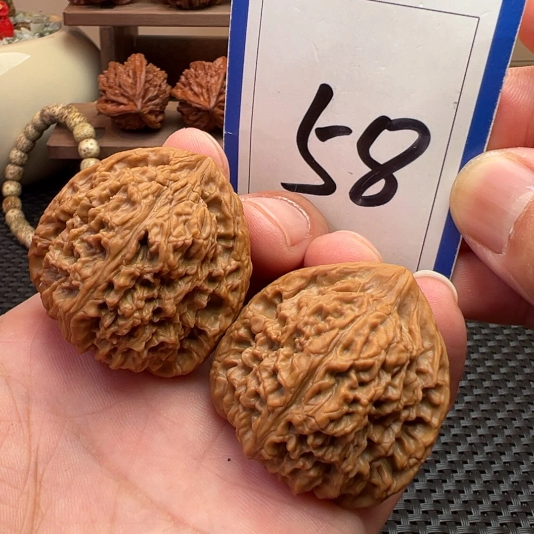 文玩核桃把件全品涿鹿南疆石39尺寸58号