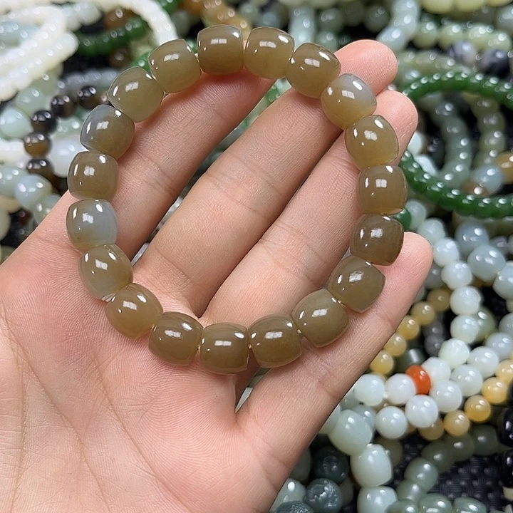 简***好未镶嵌手链和田玉