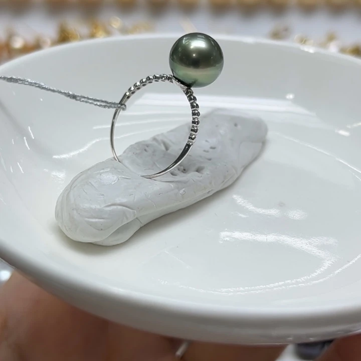 18K金镶嵌戒指海水珍珠9-10mm孔雀绿102号