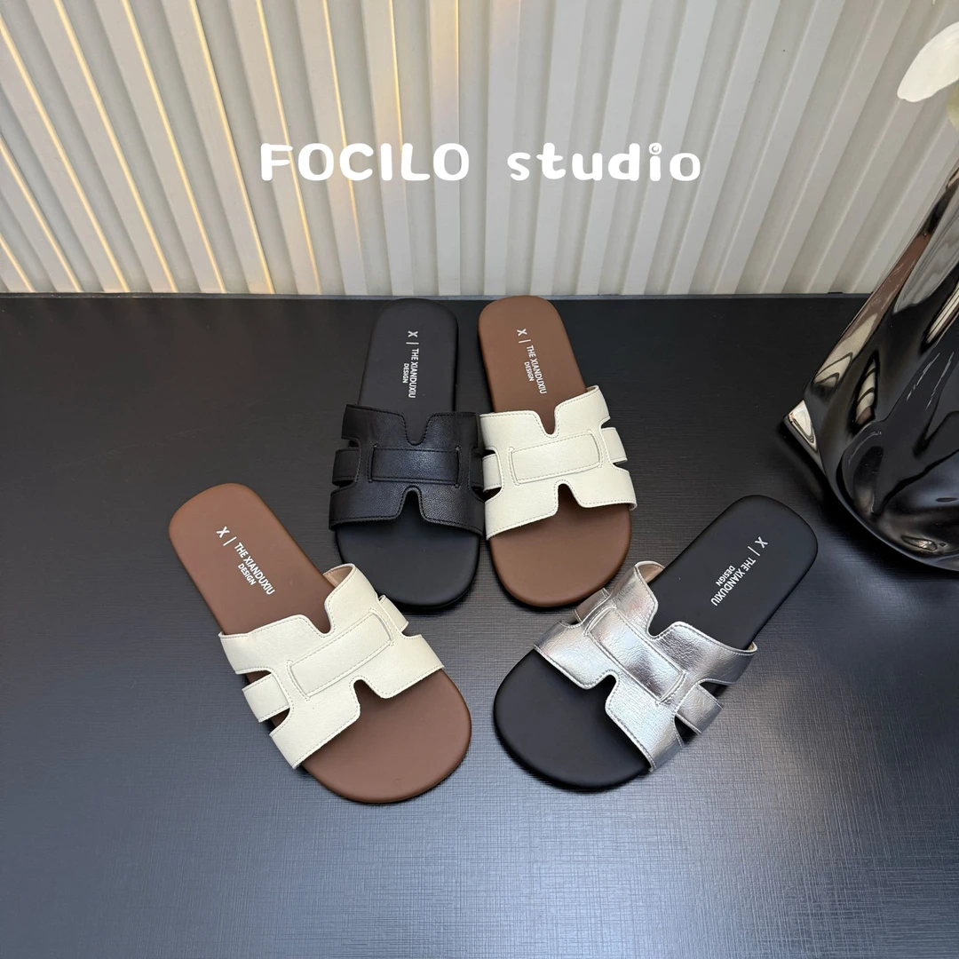 网红拖鞋女外穿2025夏季新款法式仙女风配裙子平底凉拖沙滩一字拖