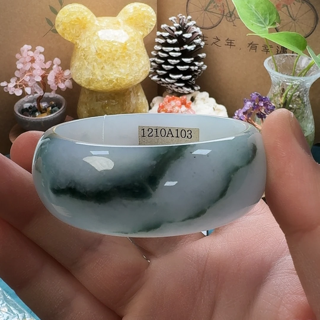 翡翠未镶嵌手镯翡翠手镯