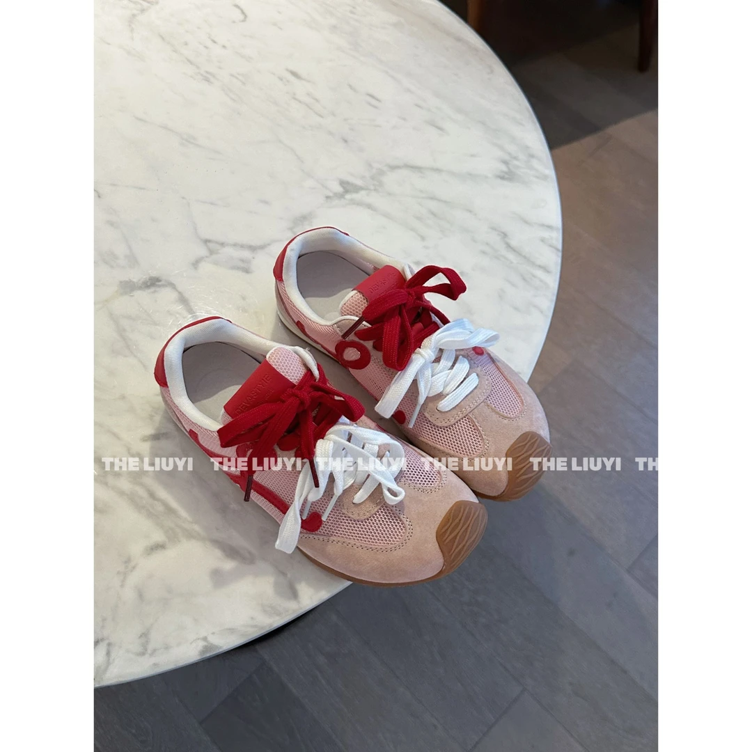 【LIUYI】夏日透气网面内增高小歪头休闲德训鞋2622