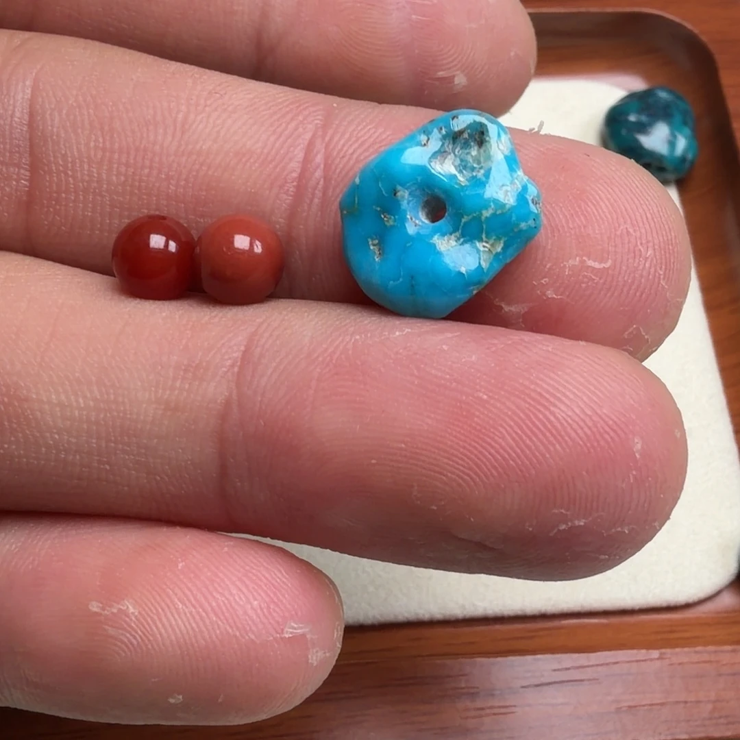 南红玛瑙未镶嵌珠宝奇石