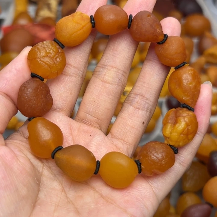 琥珀颈饰未镶嵌天然蜜蜡
