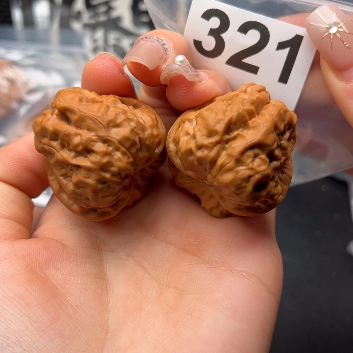 吊坠文玩核桃杰**球蛤蟆