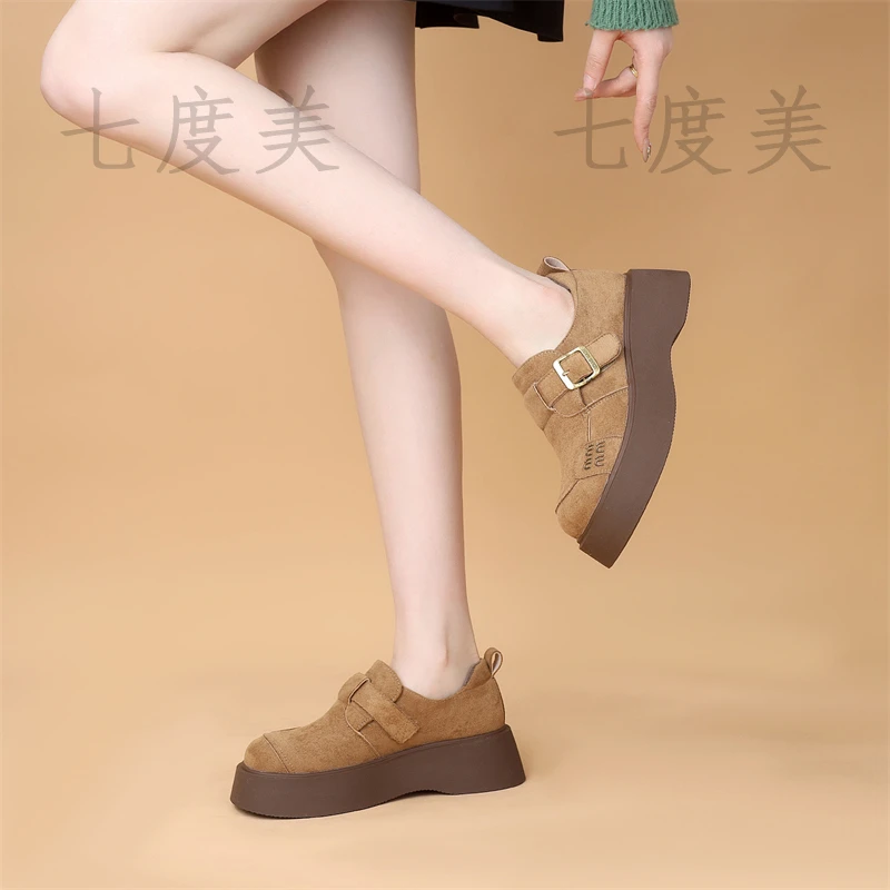 保暖雪地靴女外穿厚底2025冬季新款通勤百搭短筒靴加厚防滑棉鞋