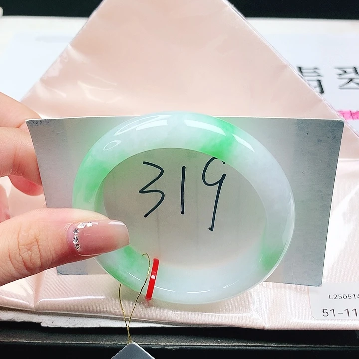 翡翠手镯未镶嵌51