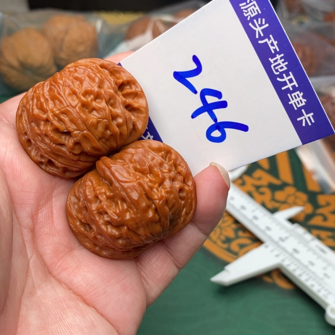 文玩核桃把件磨盘狮子头39