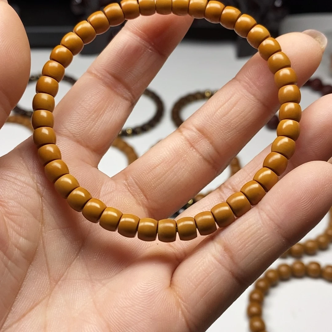 热****猴头核桃手串核尖