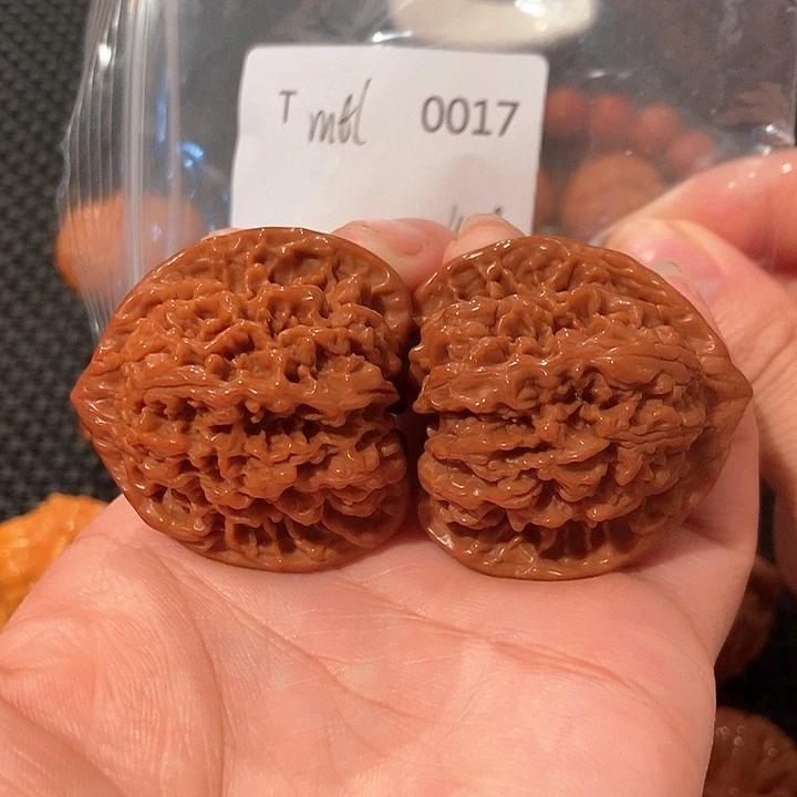 文玩核桃吊坠满天星40.5