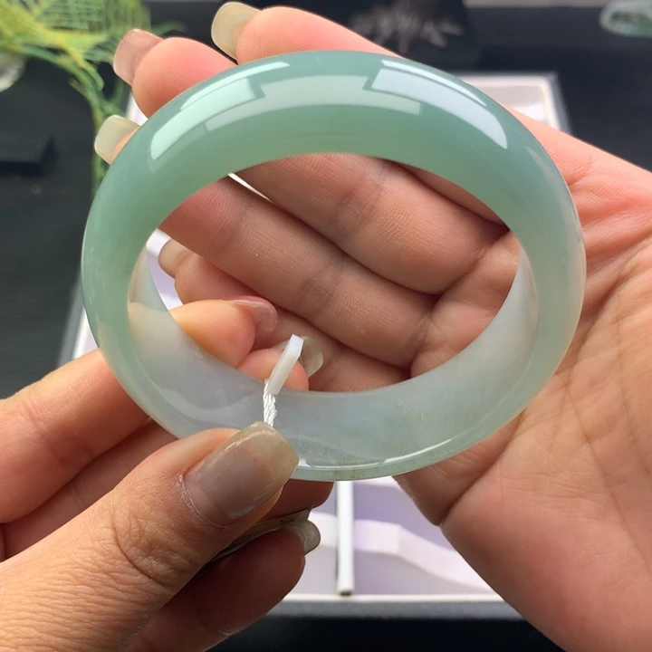 翡翠未镶嵌手镯天然翡翠手镯