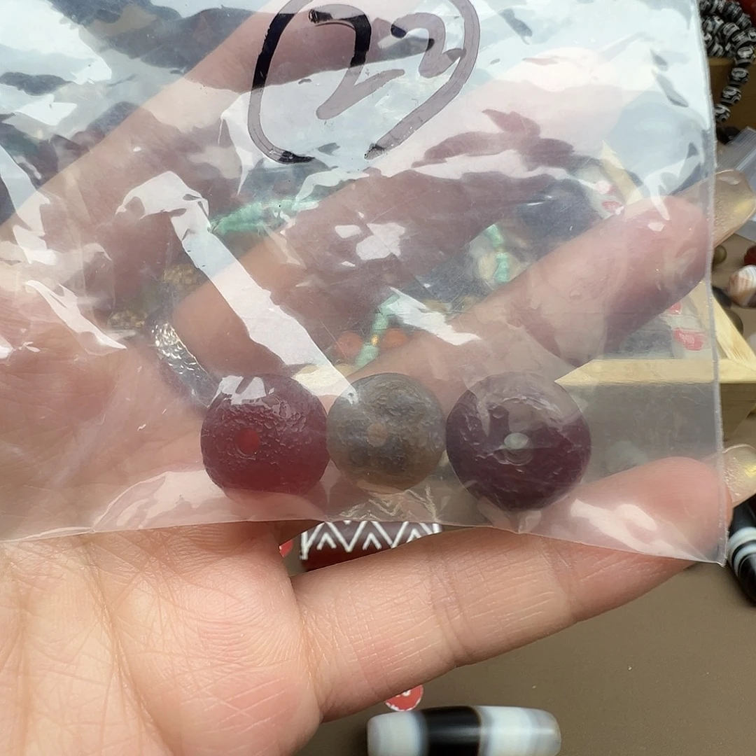 佛***-玛瑙/玉髓未镶嵌珠宝半成品