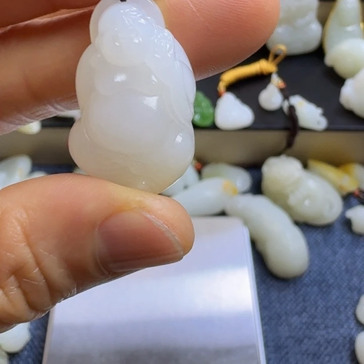 和田玉（白玉）颈饰未镶嵌六****姐