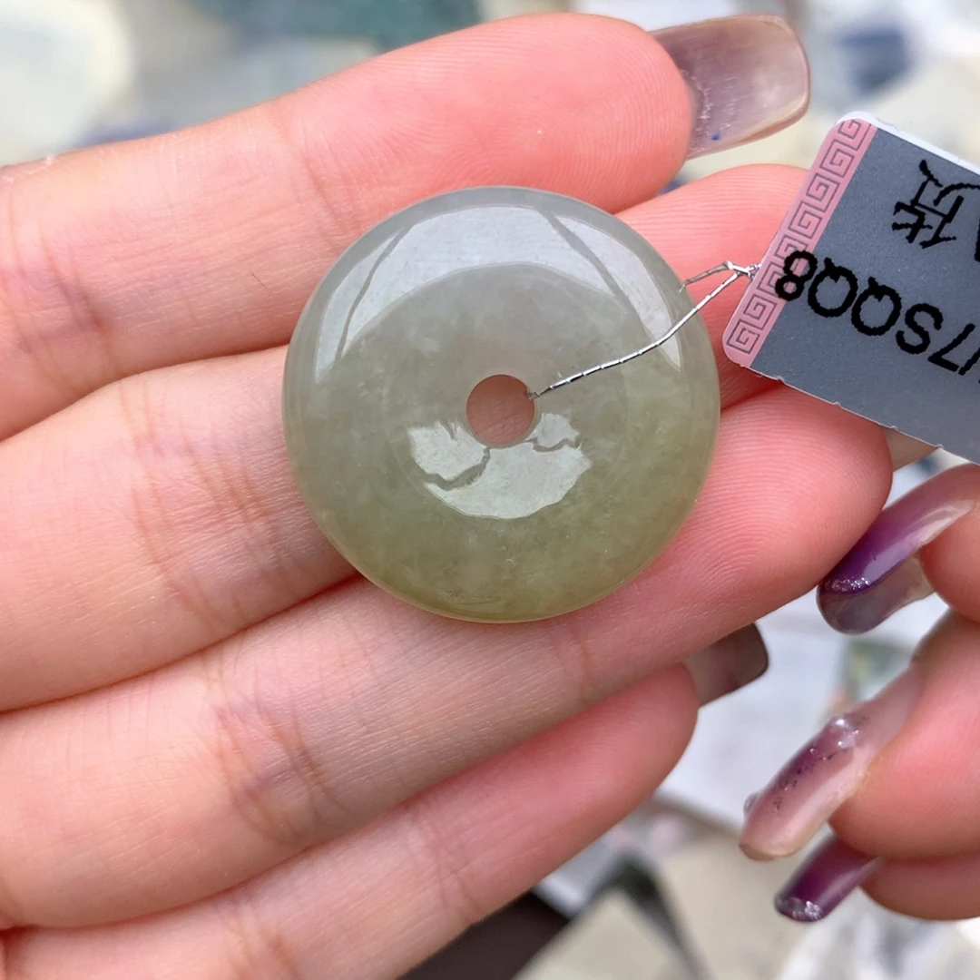 未镶嵌挂件翡翠….