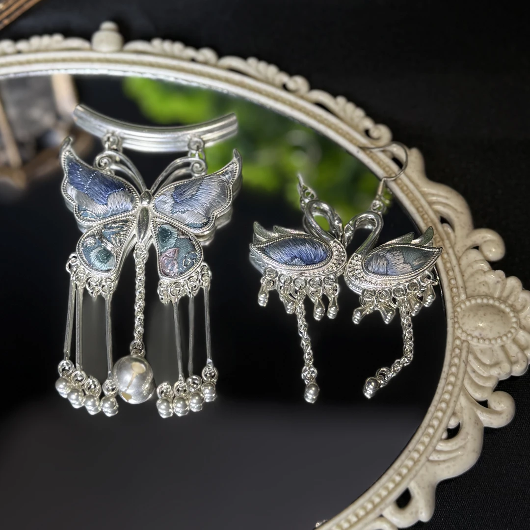 少数民族传承非遗刺绣孤品套系