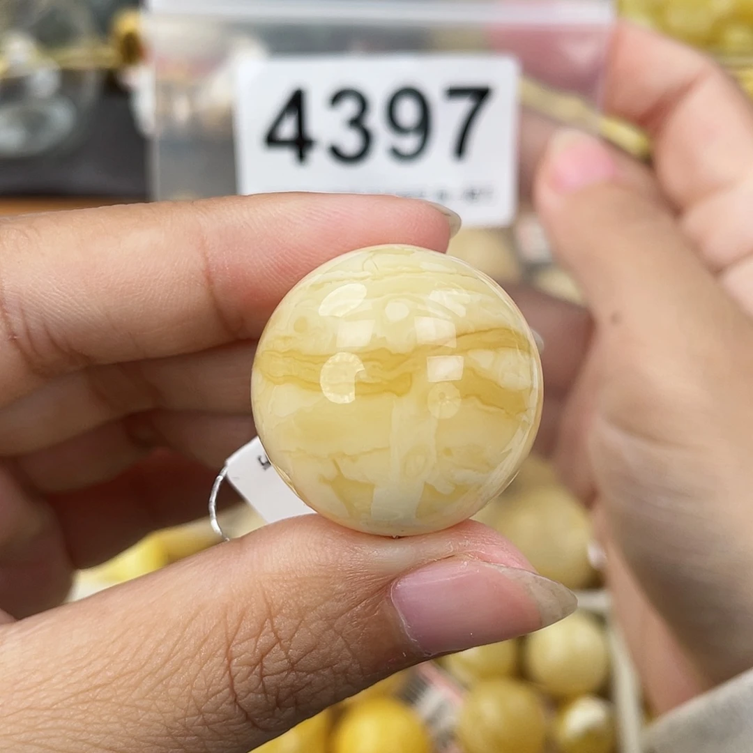 琥珀未镶嵌珠宝奇石26