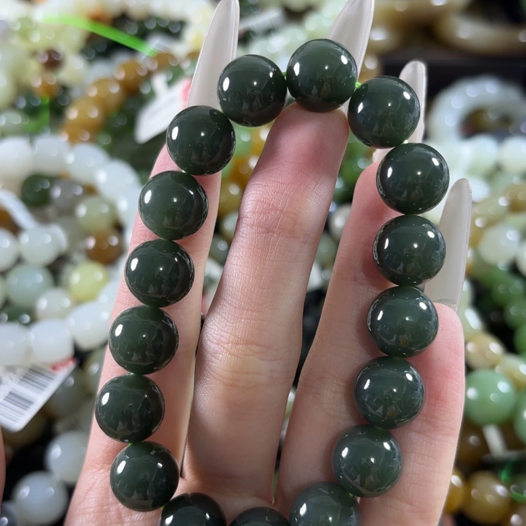 玖****和田玉未镶嵌手链随机发一