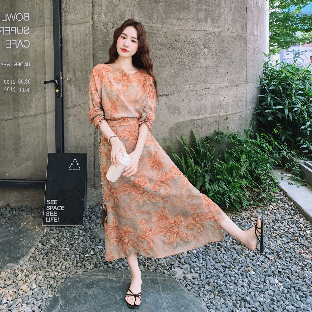 法式碎花假两件连衣裙女2025夏季温柔优雅气质感遮跨藏肉显瘦裙子