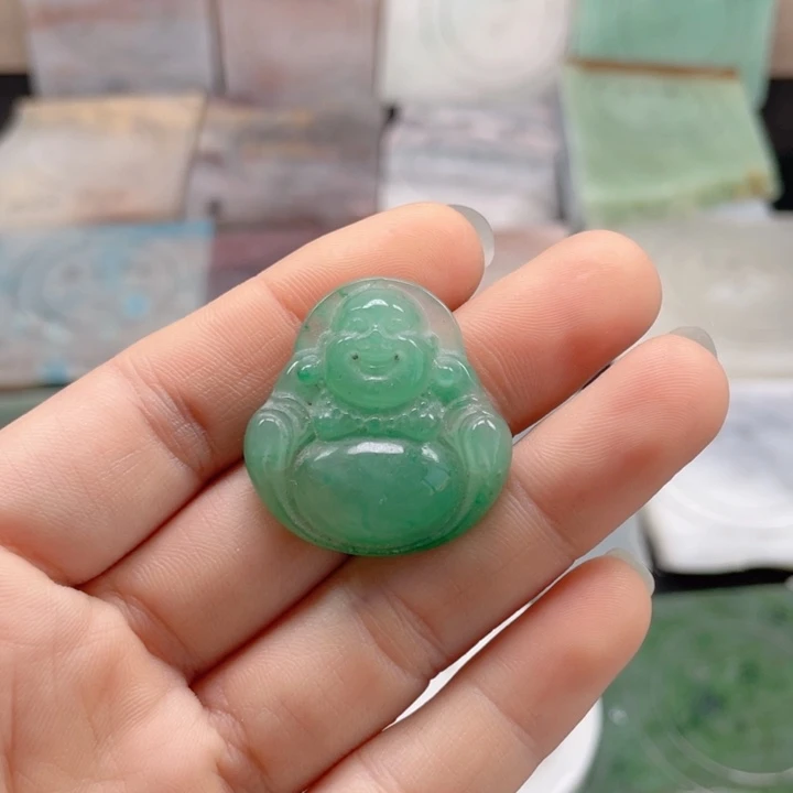 石英质玉未镶嵌颈饰