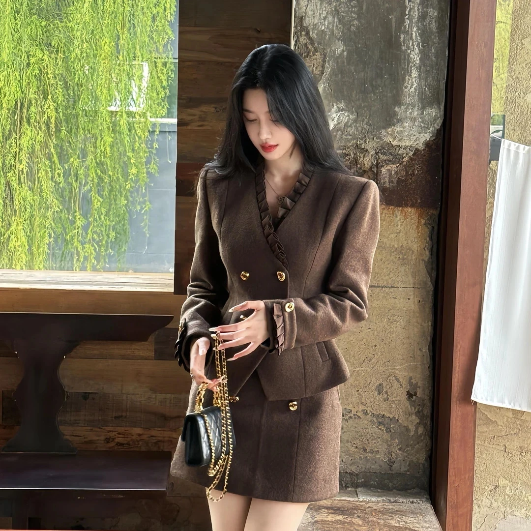 巨好看的秋装整套穿搭干练气质轻奢高端小香风咖色外套半裙两件套