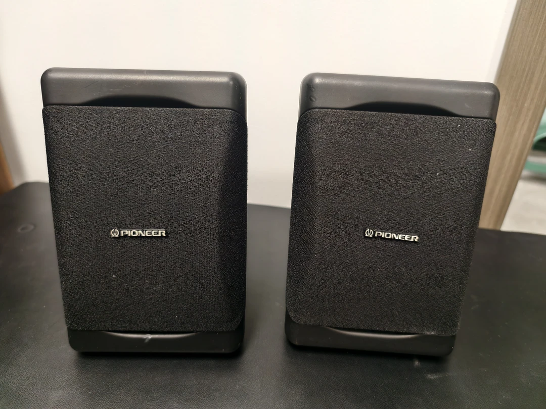 环绕音箱一对（不包邮，不支持退换）