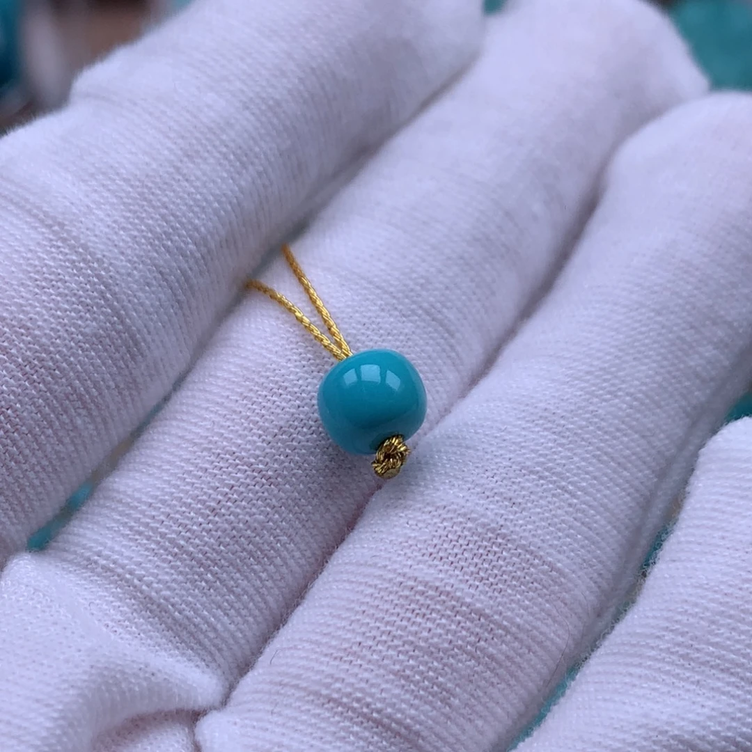 过***天绿松石未镶嵌珠宝奇石直径7.5mm