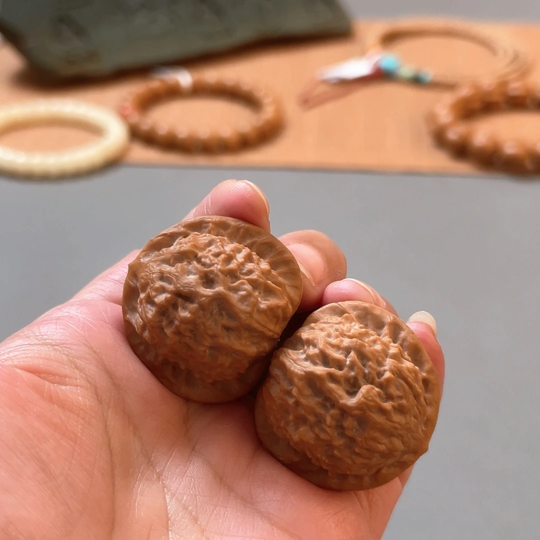 桃核把件36×34尺精修白茬瓷娃娃A307