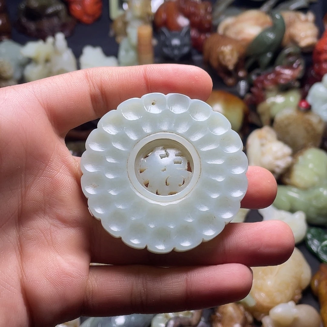 和田玉（糖玉）未镶嵌颈饰