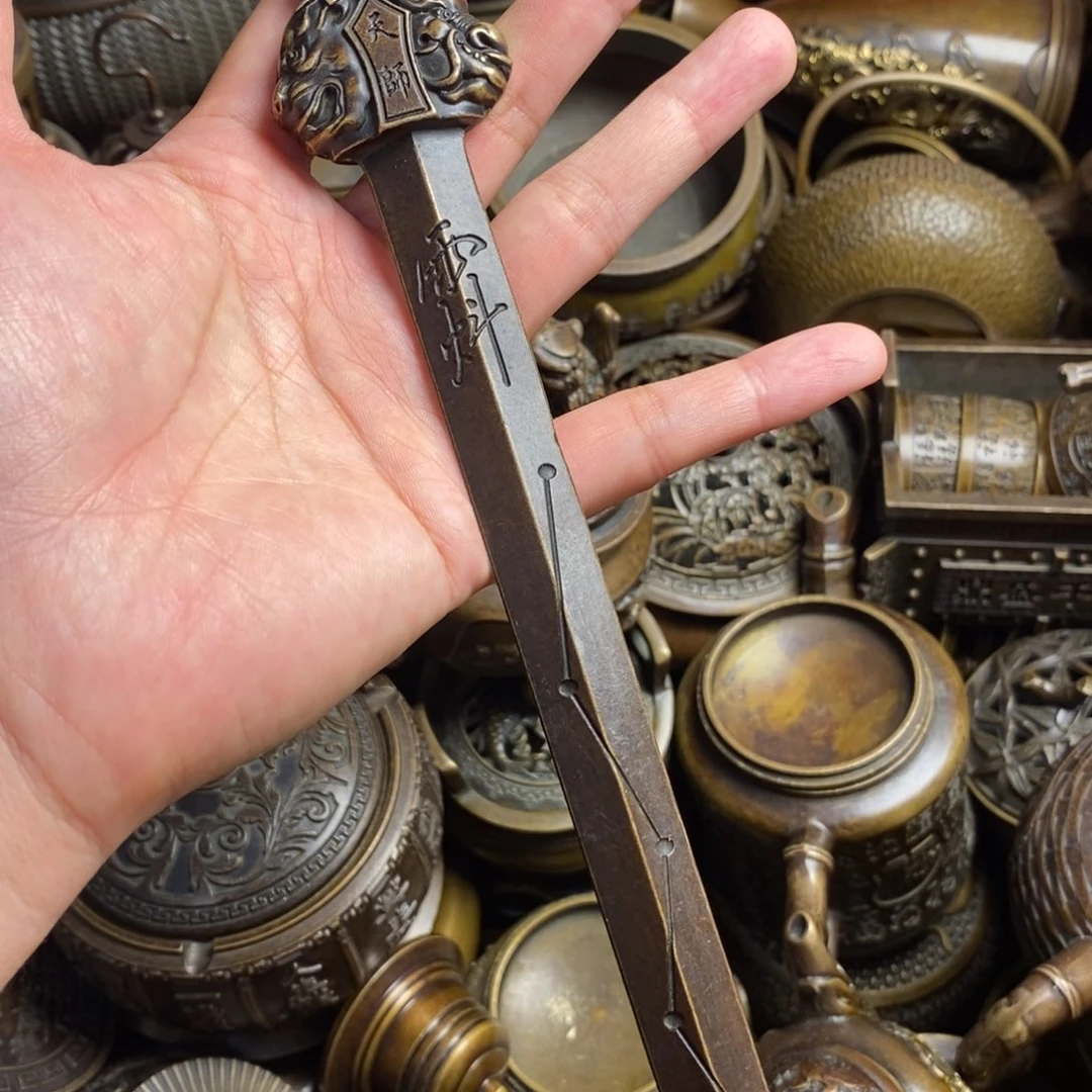 精美铜器做工精良