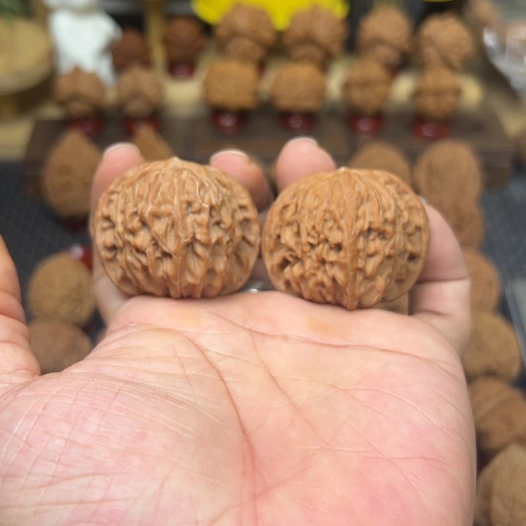 把件文玩核桃蓝*全品山地球磨盘精对44➕