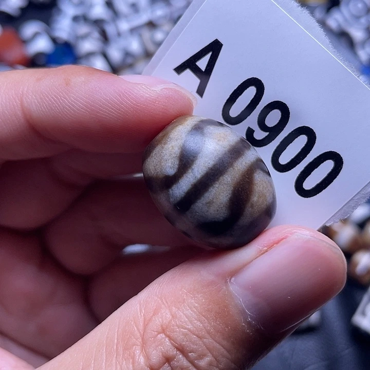 玛瑙/玉髓颈饰未镶嵌 瑕疵裂